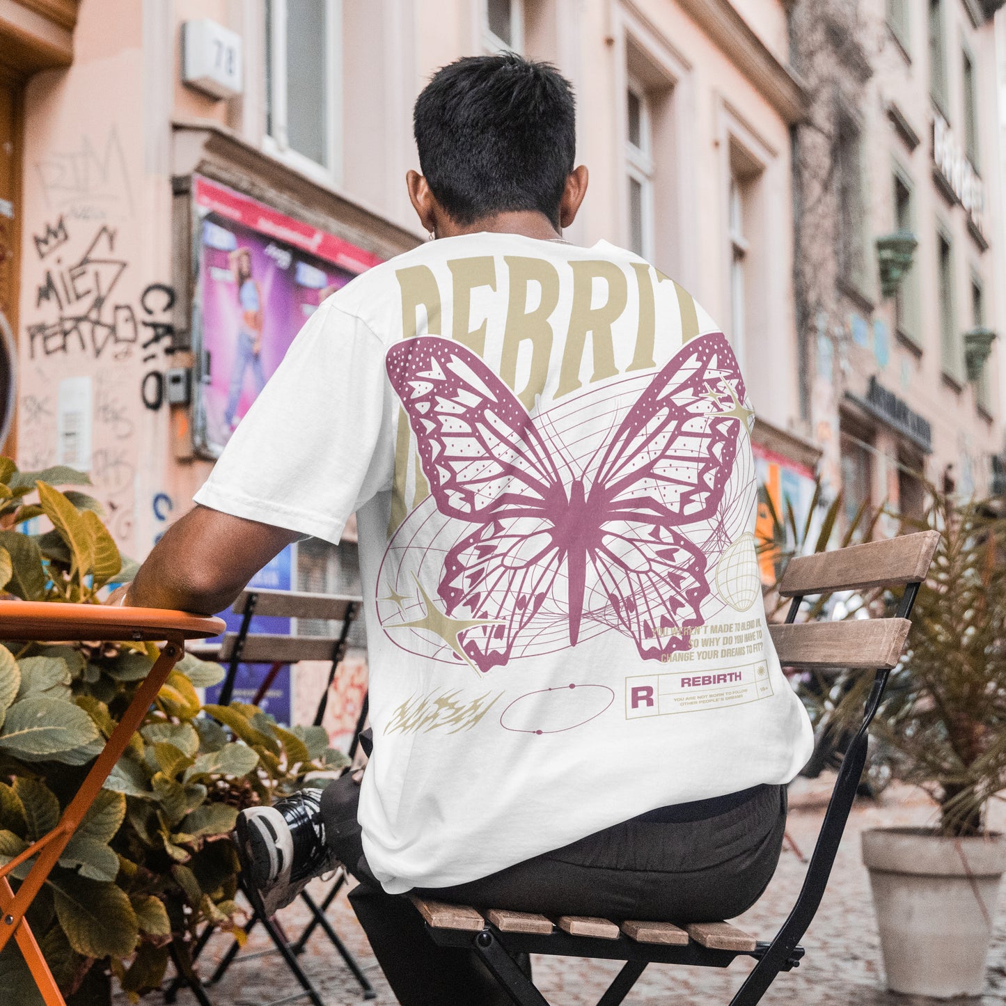 BUTTERFLY OVERSIZE TEE - WHITE