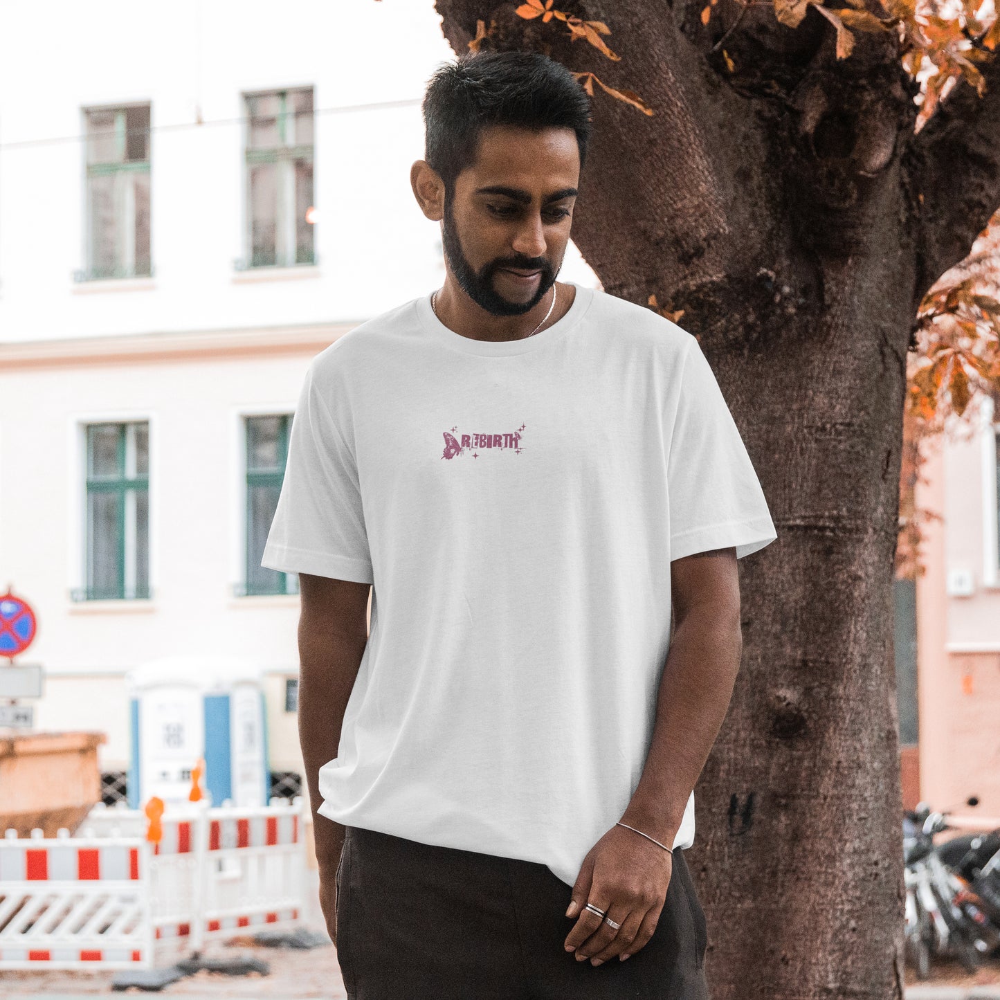 BUTTERFLY OVERSIZE TEE - WHITE